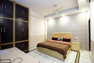 TG Stays Rajouri Garden, New Delhi 4
